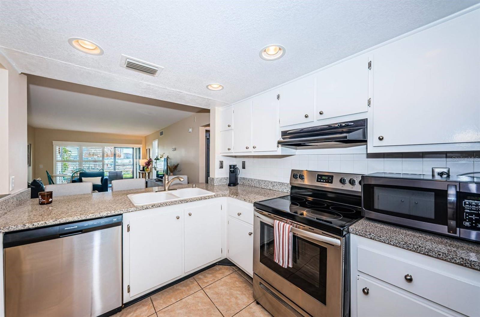 Image 9 of 20 For 6268 Palma Del Mar Boulevard S 102