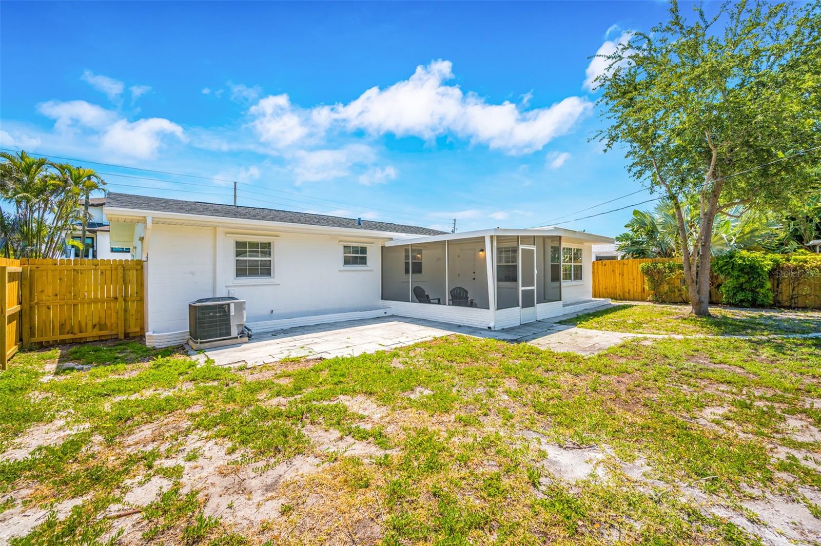 Image 40 of 76 For 7010 Boca Ciega Drive