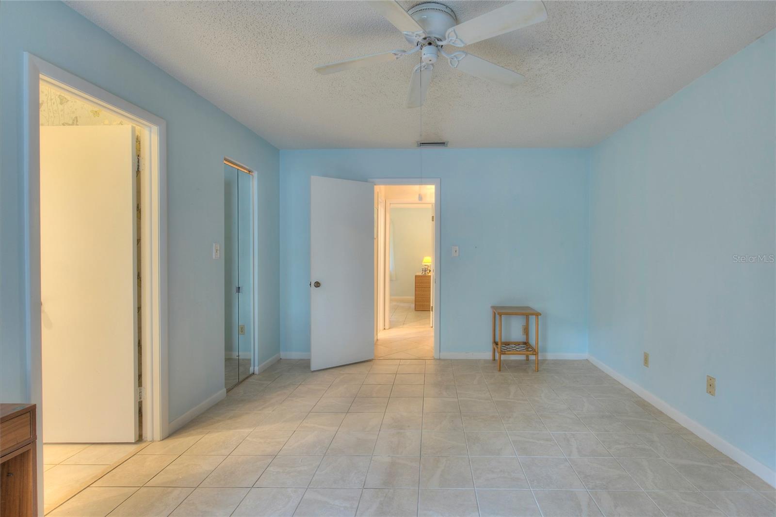 Listing photo id 10 for 5674 Bay Pines Lakes Boulevard