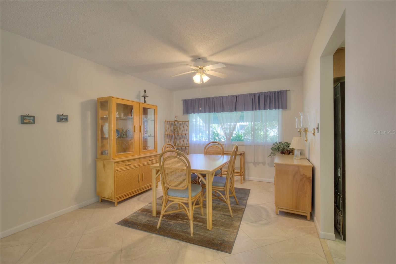 Listing photo id 7 for 5674 Bay Pines Lakes Boulevard