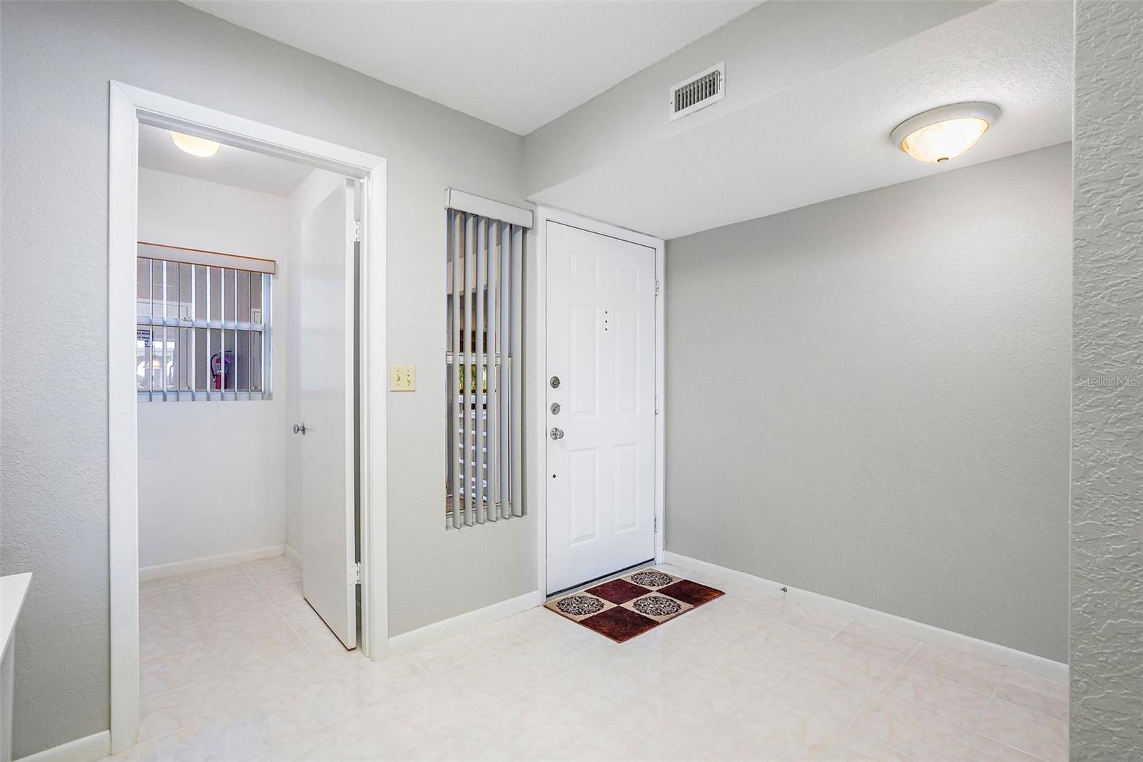 Listing photo id 22 for 5901 Bahia Del Mar Circle 221