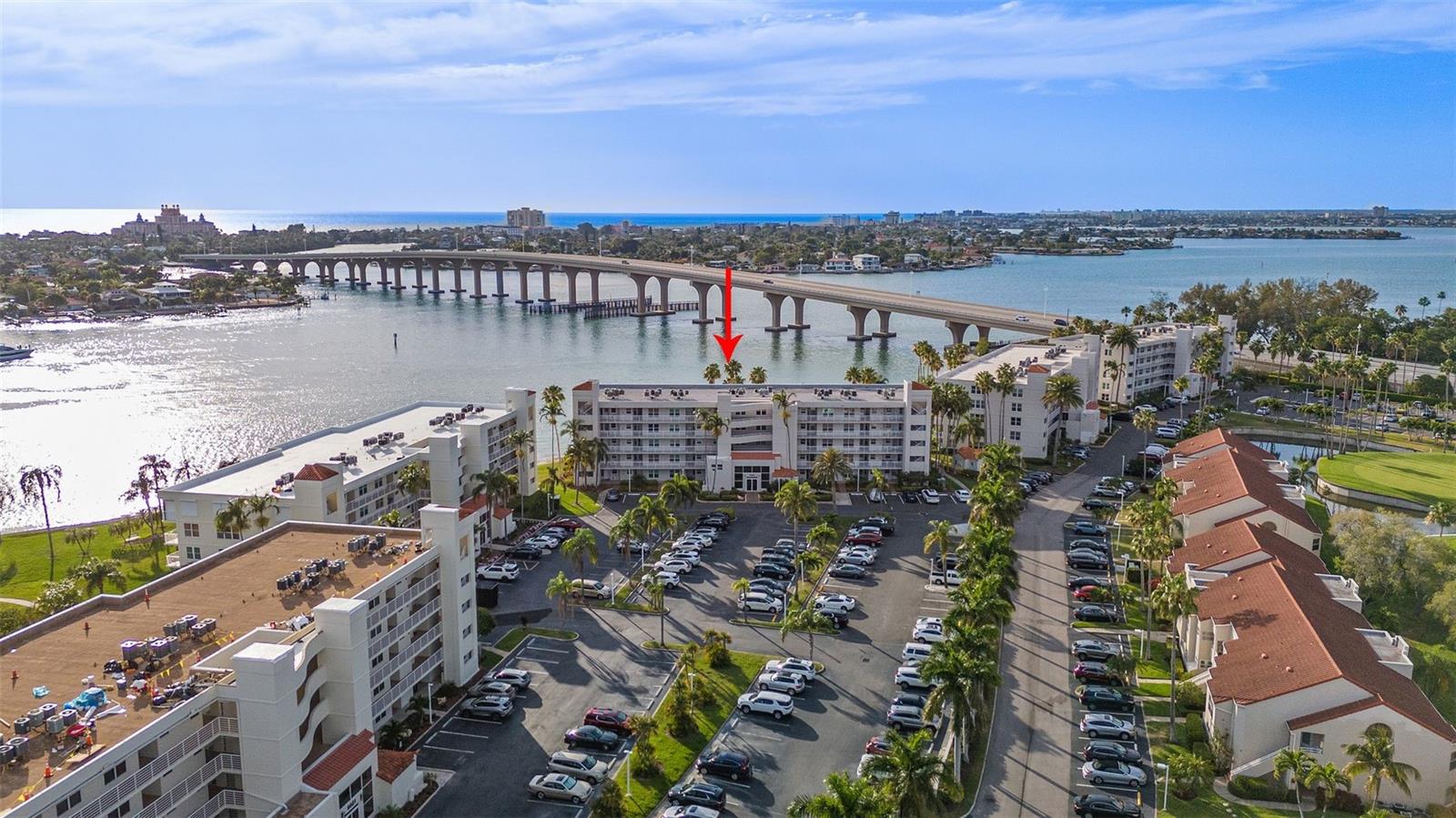 Listing photo id 30 for 5901 Bahia Del Mar Circle 221