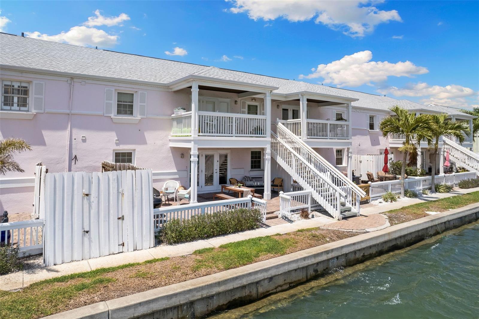 Image 53 of 61 For 4822 Coquina Key Drive Se B