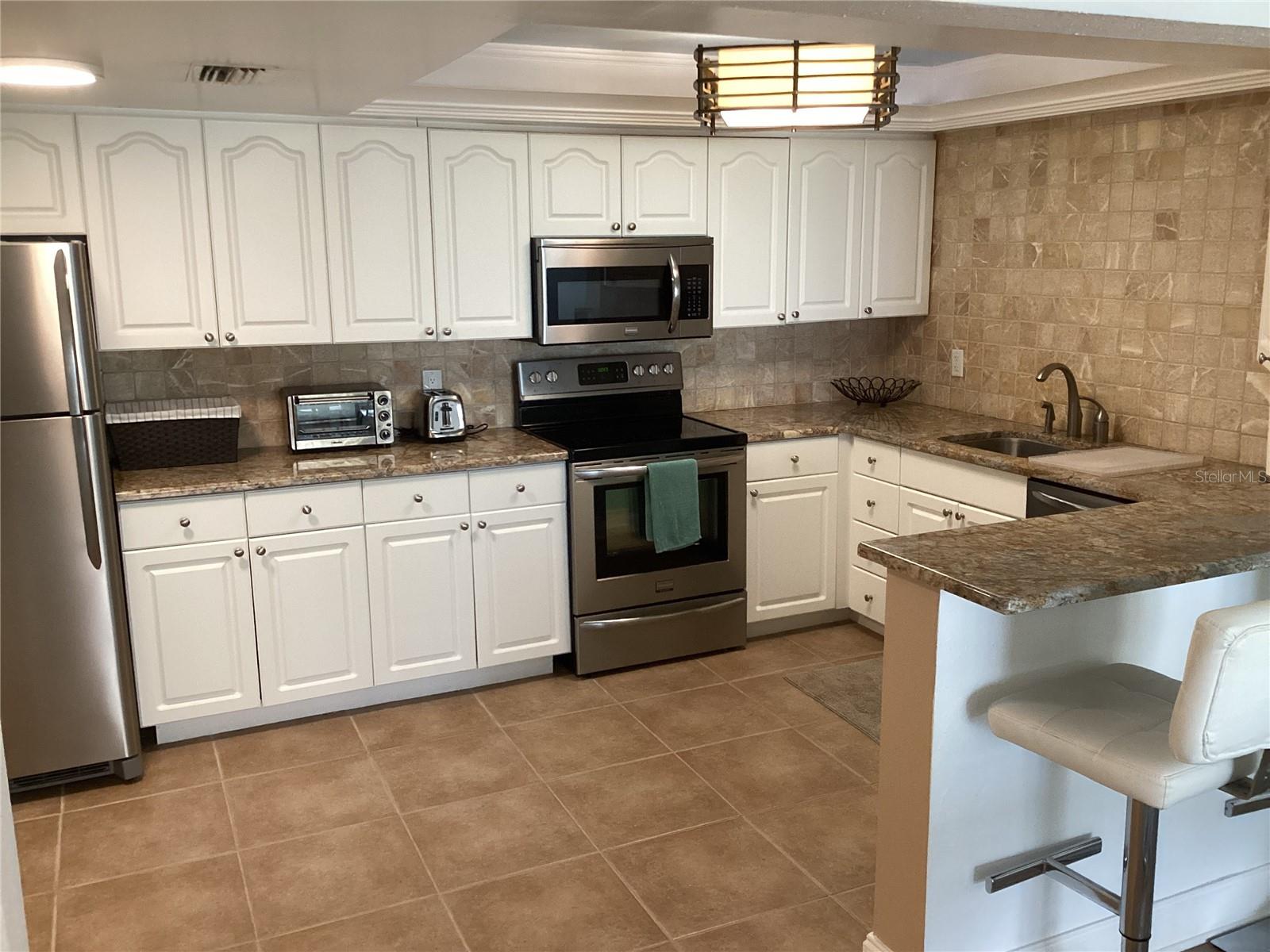 Image 4 of 31 For 1460 Gulf Boulevard 702