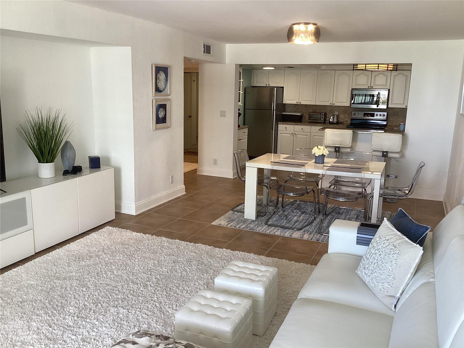 Image 8 of 31 For 1460 Gulf Boulevard 702
