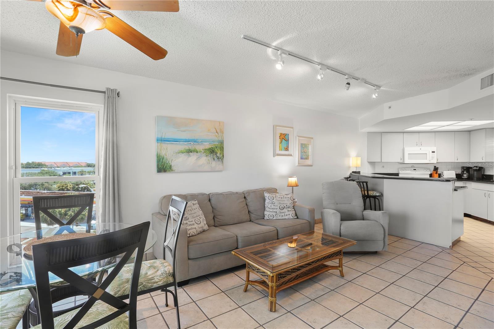 Image 8 of 25 For 4510 Gulf Boulevard 508