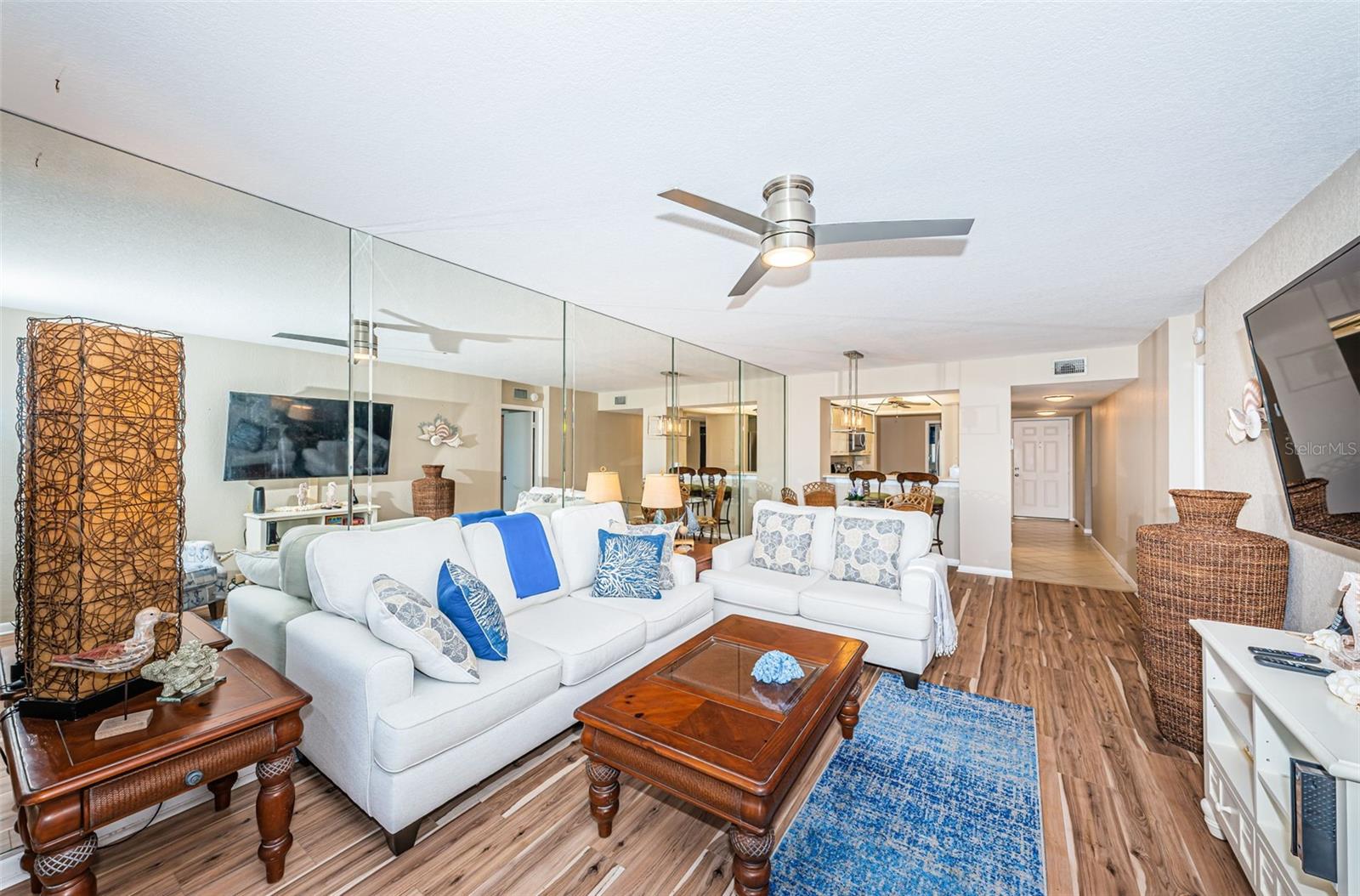 Image 23 of 39 For 5801 Bahia Del Mar Circle 311