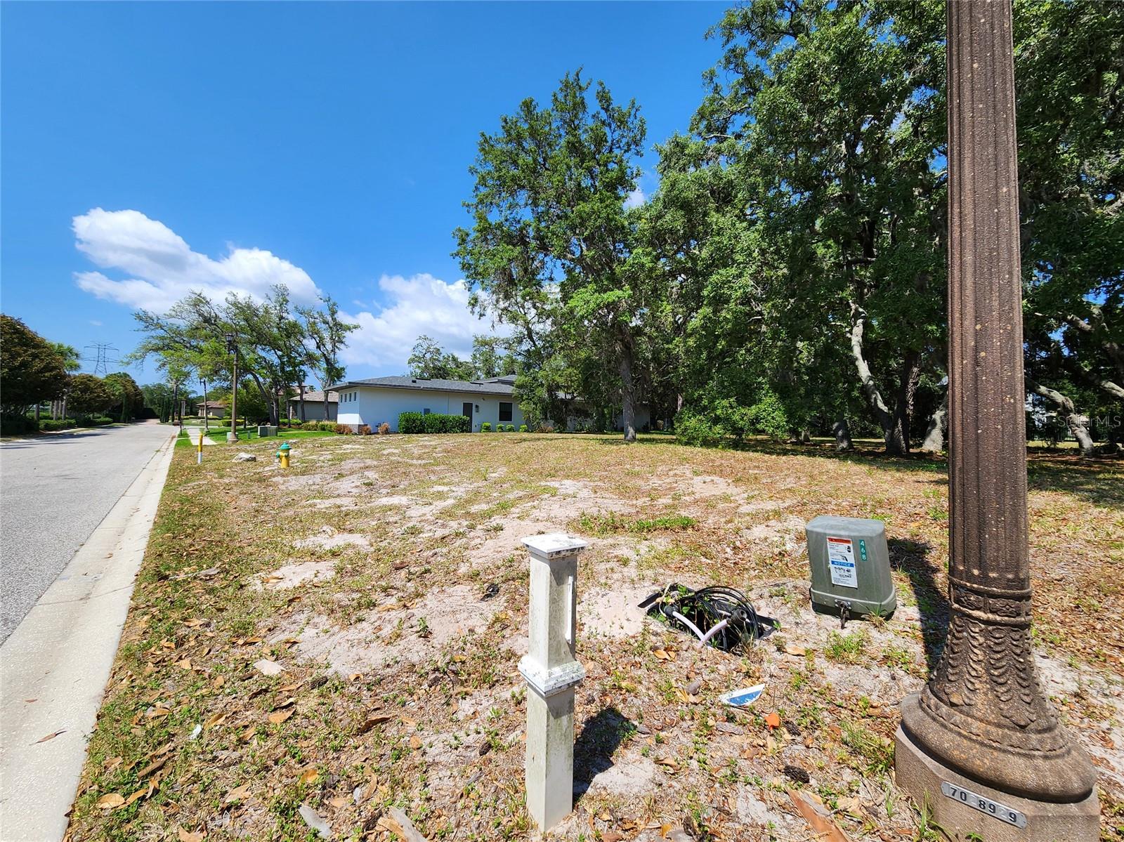 Listing photo id 14 for 1144 Bellamare Trail