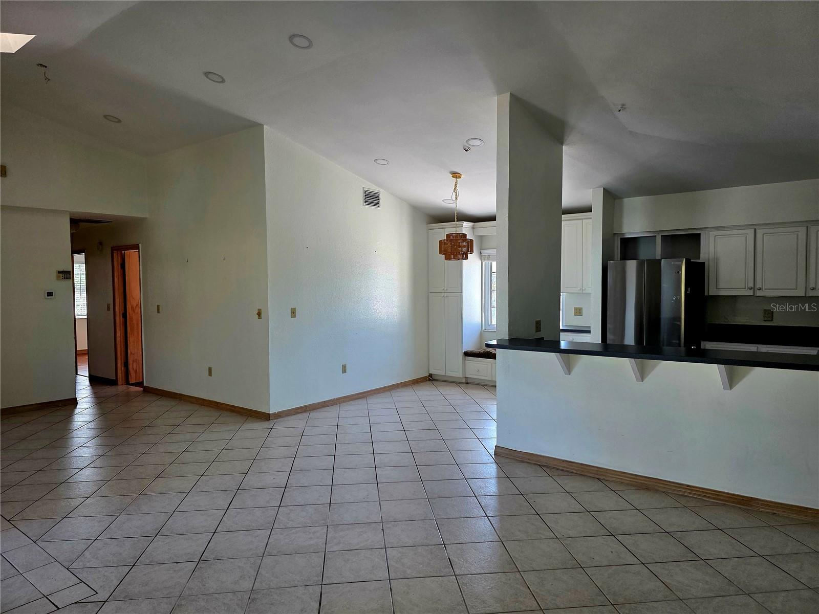 Image 19 of 29 For 131 Bay Drive