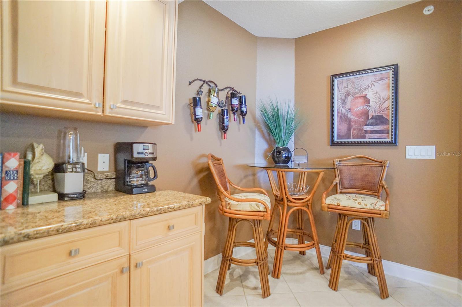 Listing photo id 27 for 11 San Marco Street 903