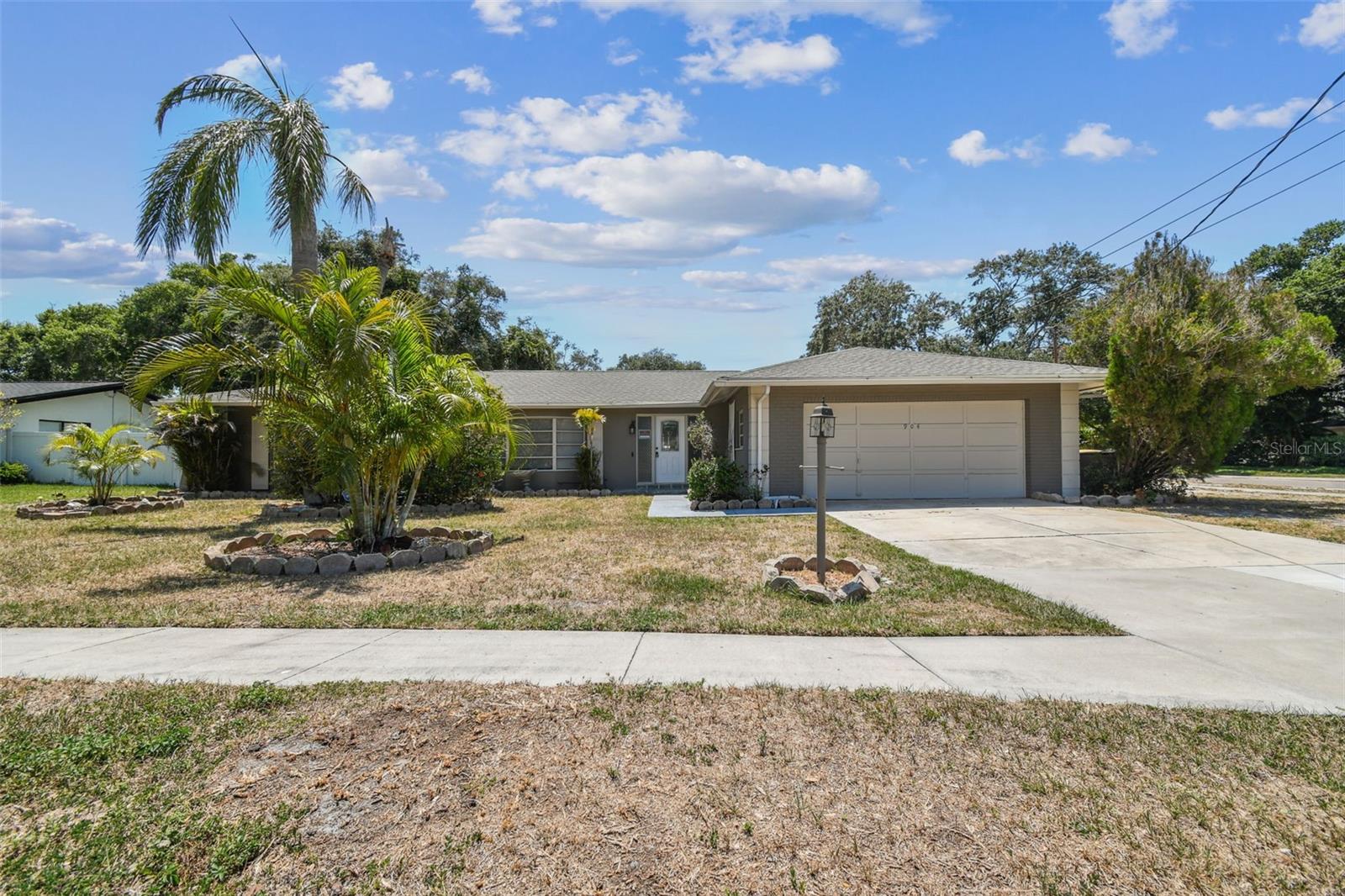 Details for 904 Richards Avenue, CLEARWATER, FL 33755