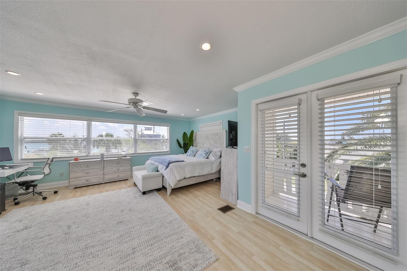 Image 24 of 40 For 13004 Boca Ciega Avenue
