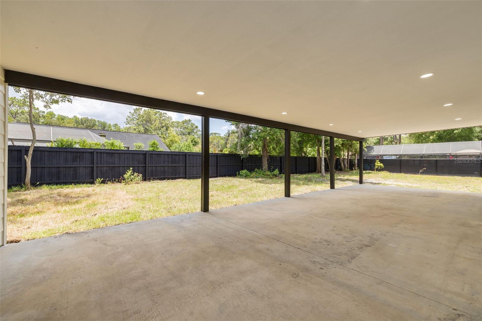 Listing photo id 29 for 7414 Van Dyke Road