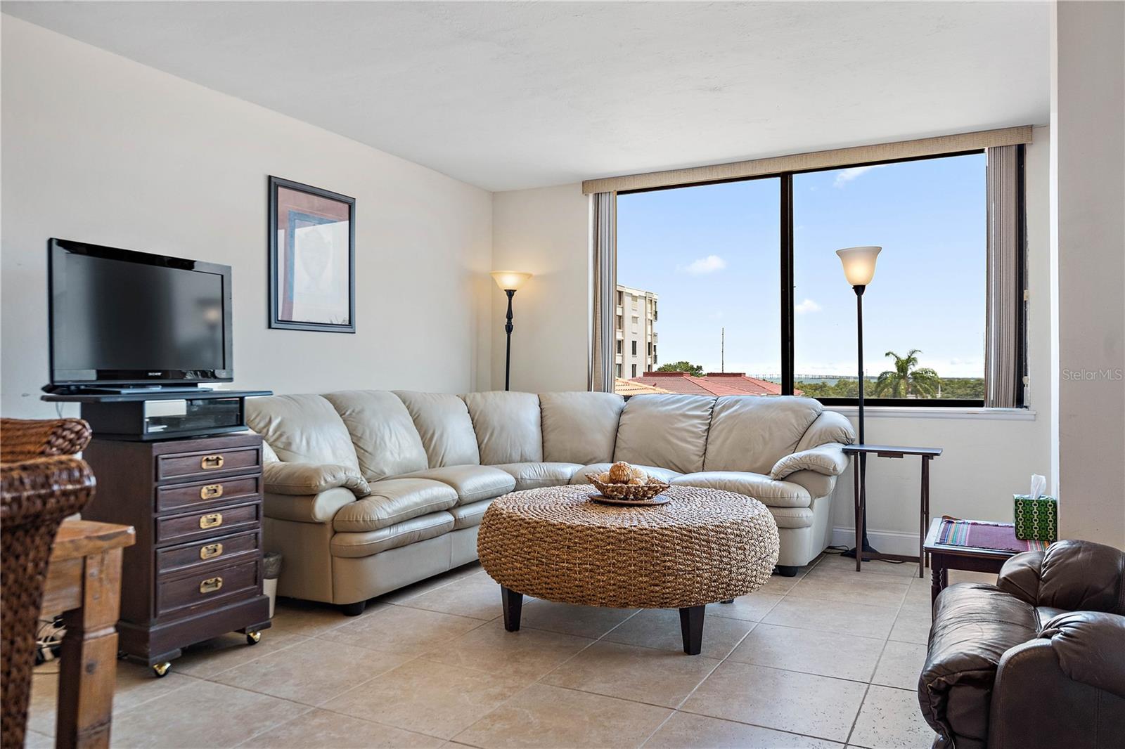 Image 8 of 29 For 6357 Bahia Del Mar Boulevard 307