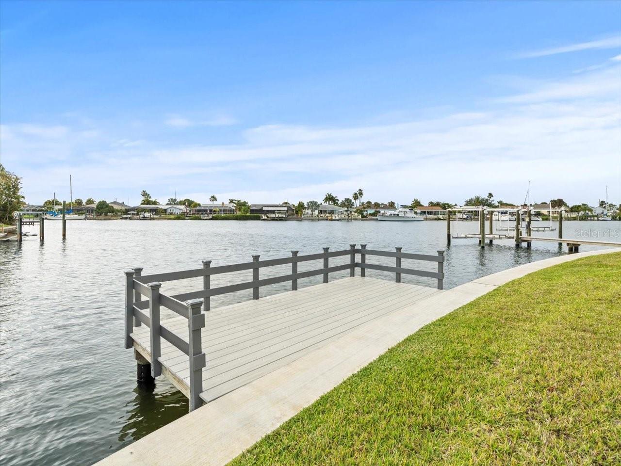 Listing photo id 72 for 771 Gran Kaymen Way