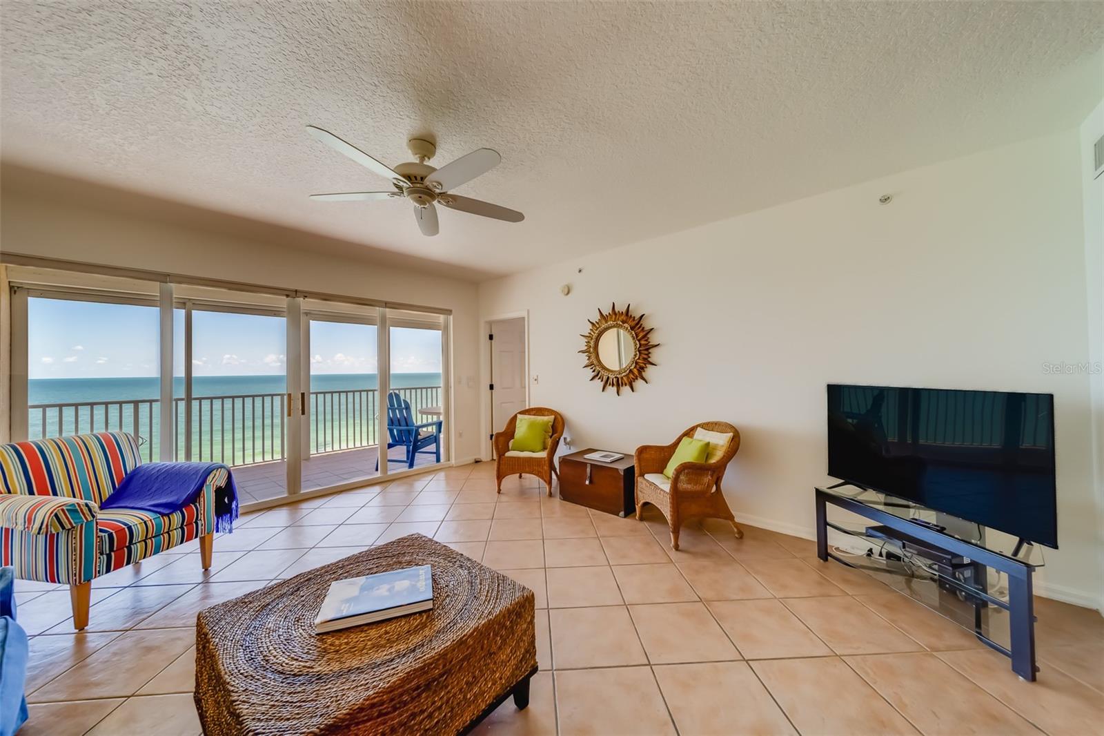 Image 12 of 67 For 16550 Gulf Boulevard 643