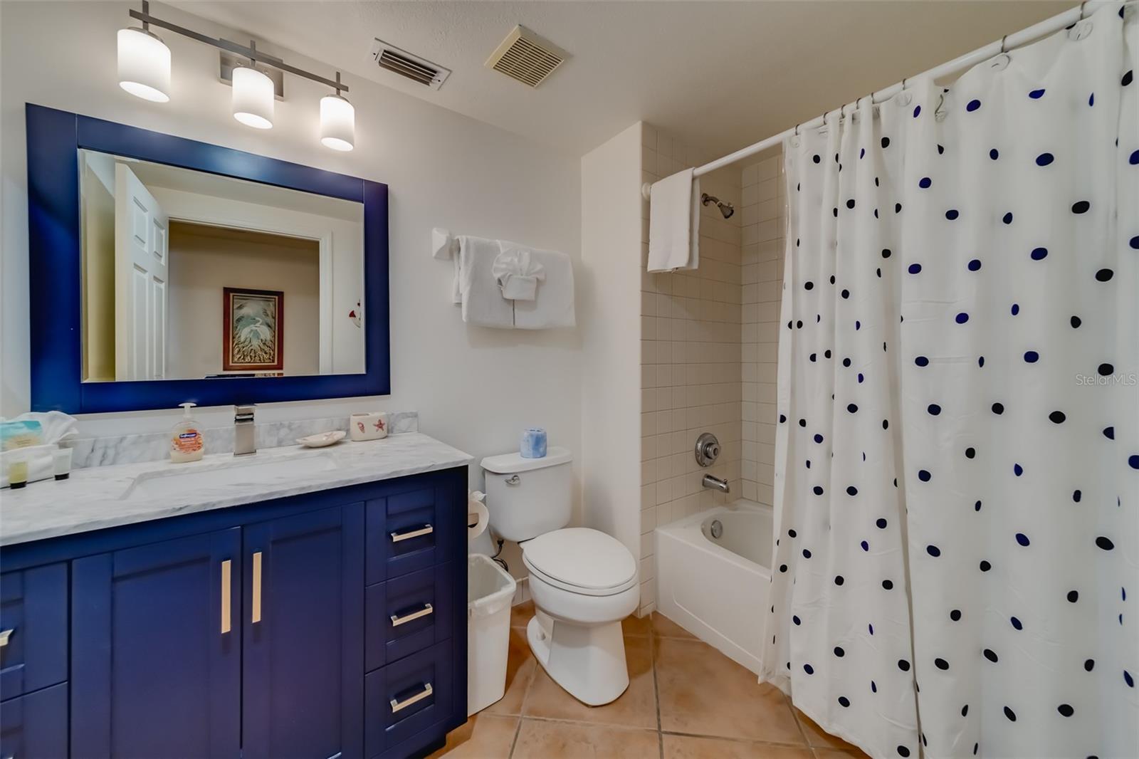 Image 36 of 67 For 16550 Gulf Boulevard 643