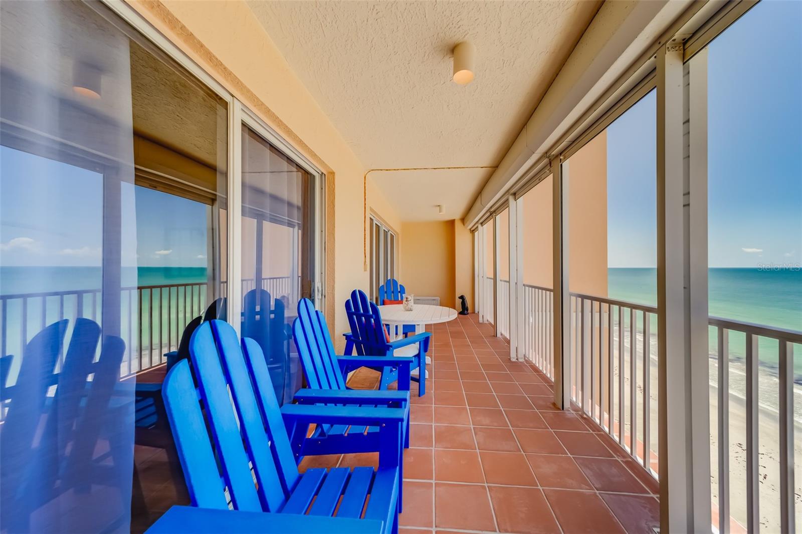 Image 39 of 67 For 16550 Gulf Boulevard 643