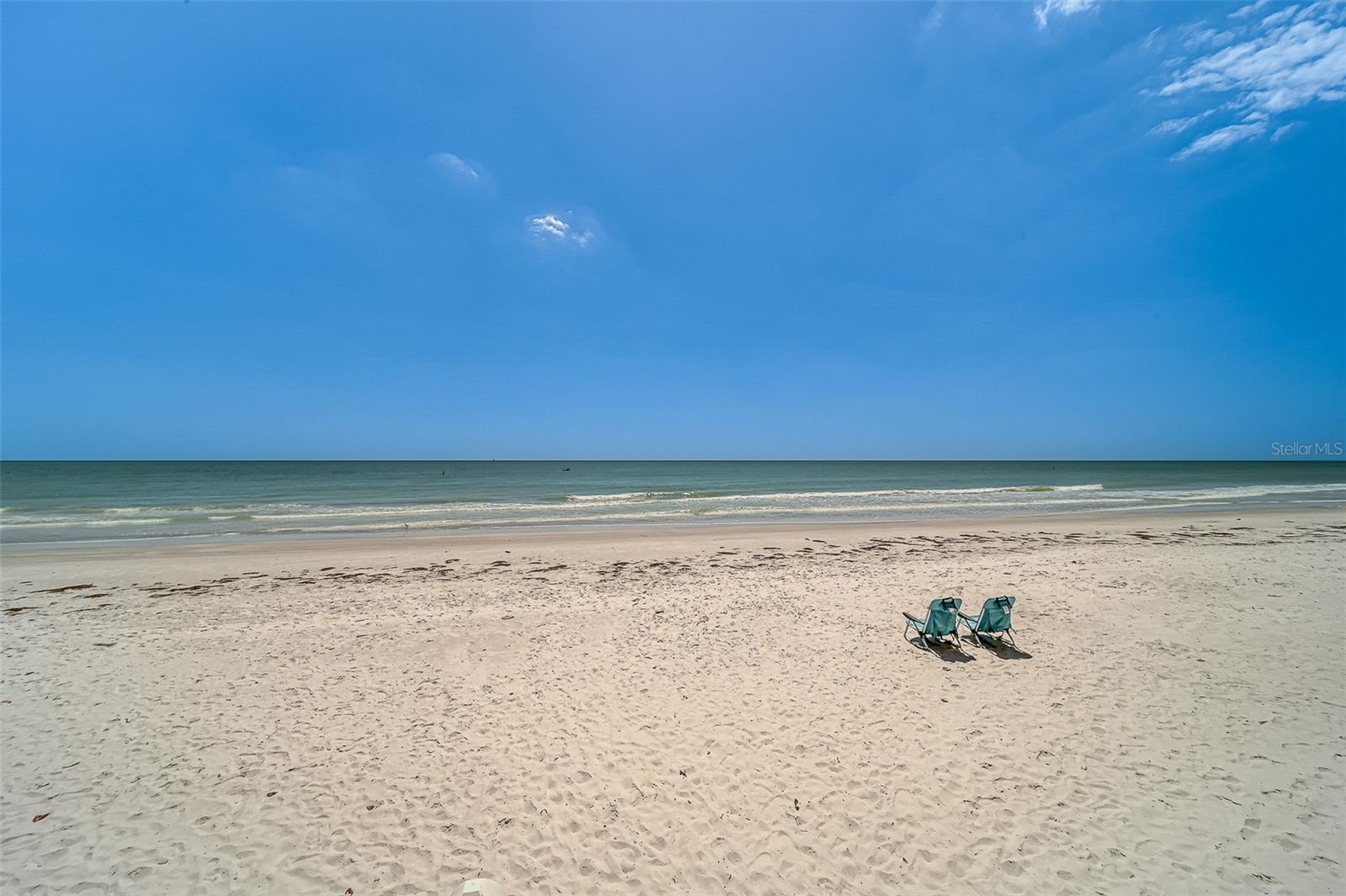 Image 52 of 67 For 16550 Gulf Boulevard 643