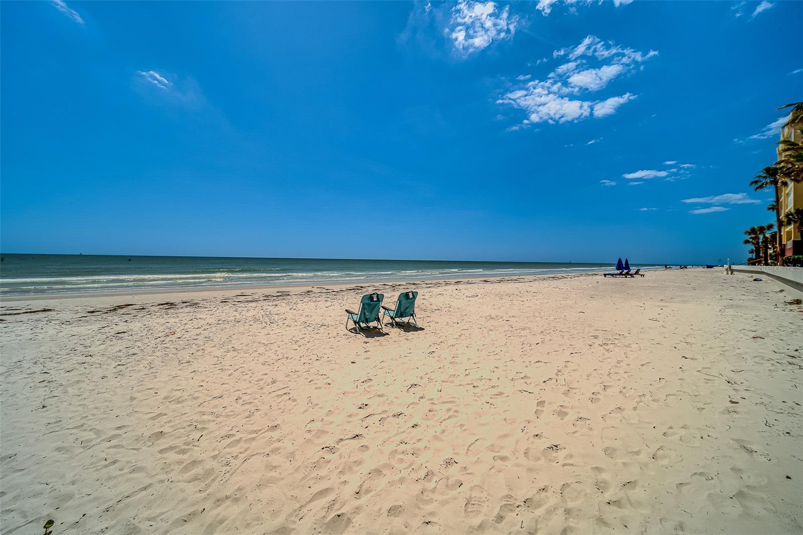 Image 54 of 67 For 16550 Gulf Boulevard 643