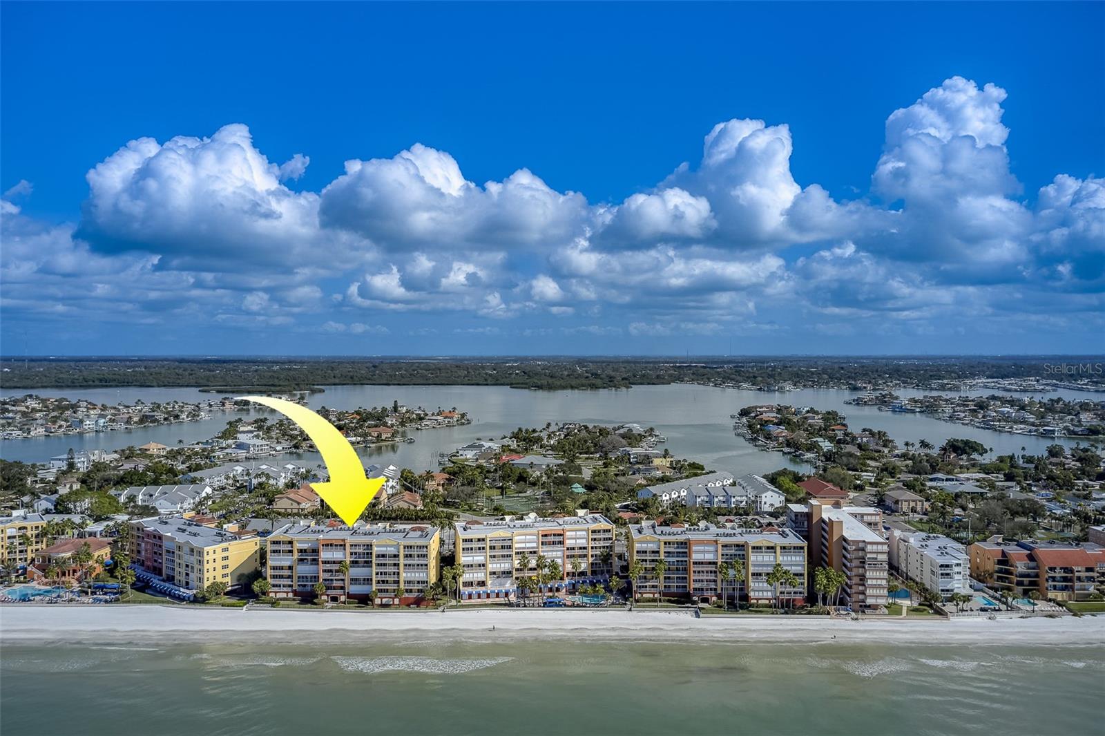 Image 63 of 67 For 16550 Gulf Boulevard 643