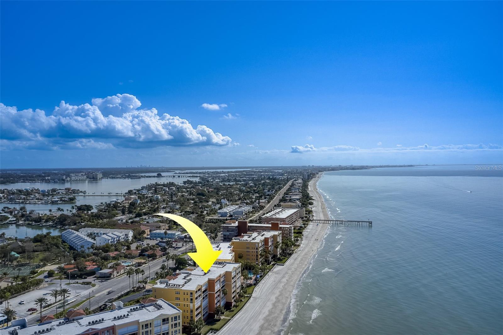 Image 64 of 67 For 16550 Gulf Boulevard 643