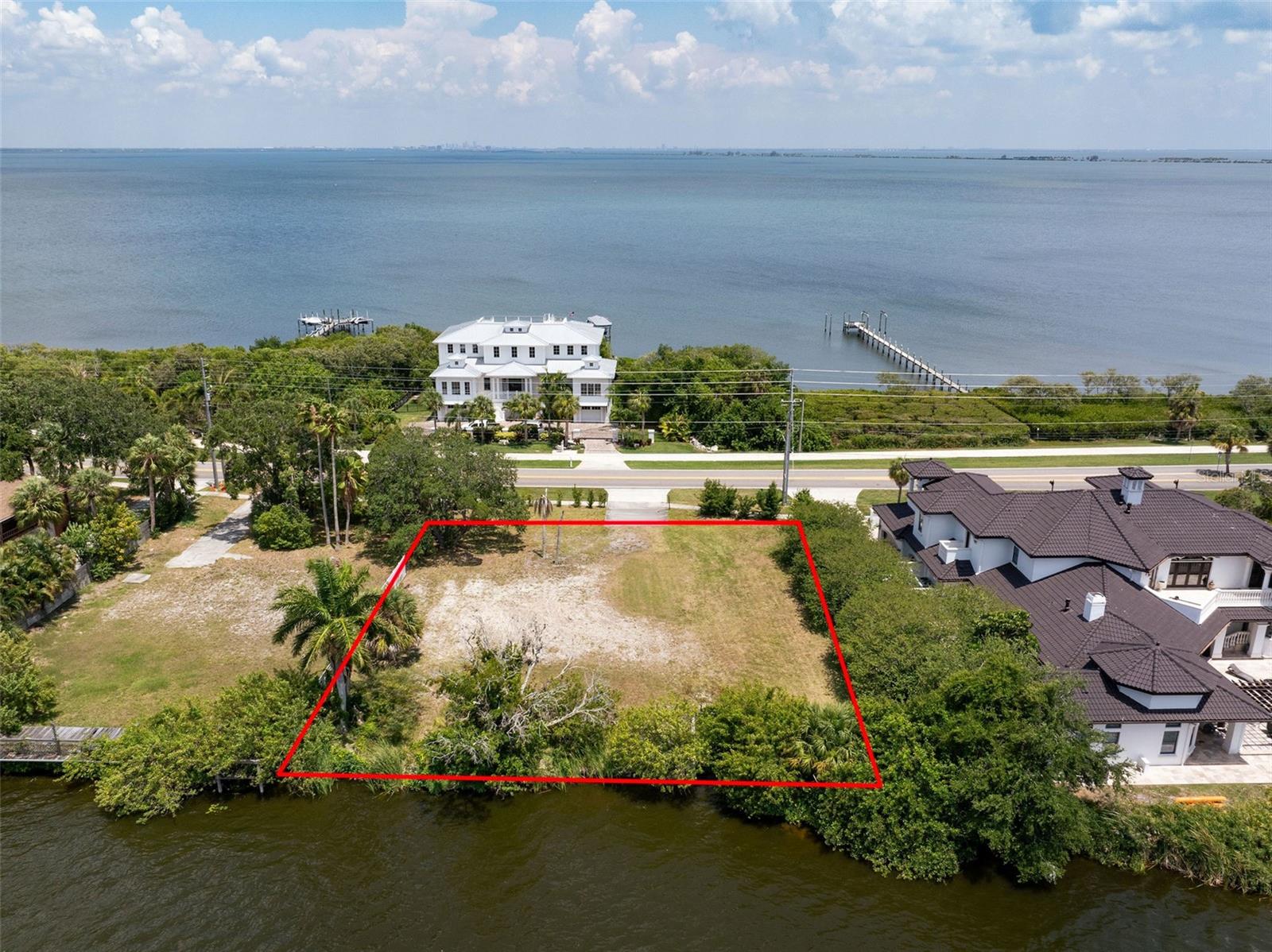 Image 4 of 9 For 939 Bayshore Boulevard