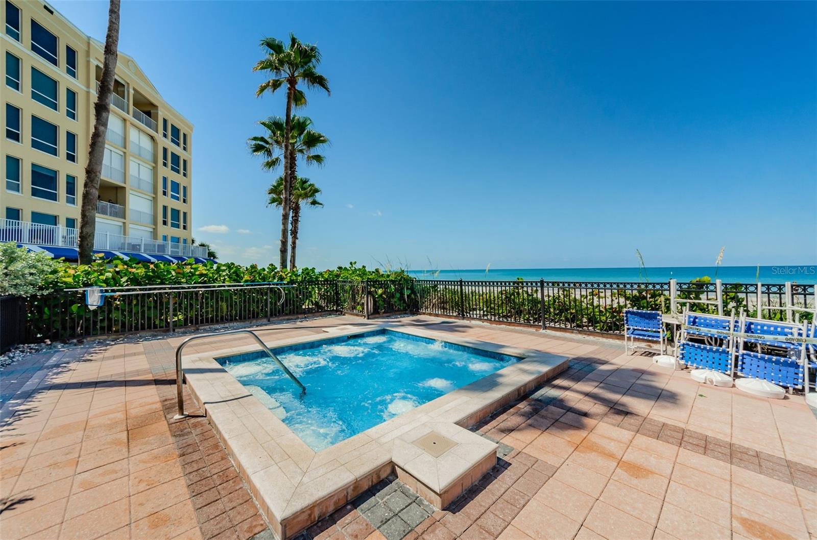 Listing photo id 56 for 16600 Gulf Boulevard 637