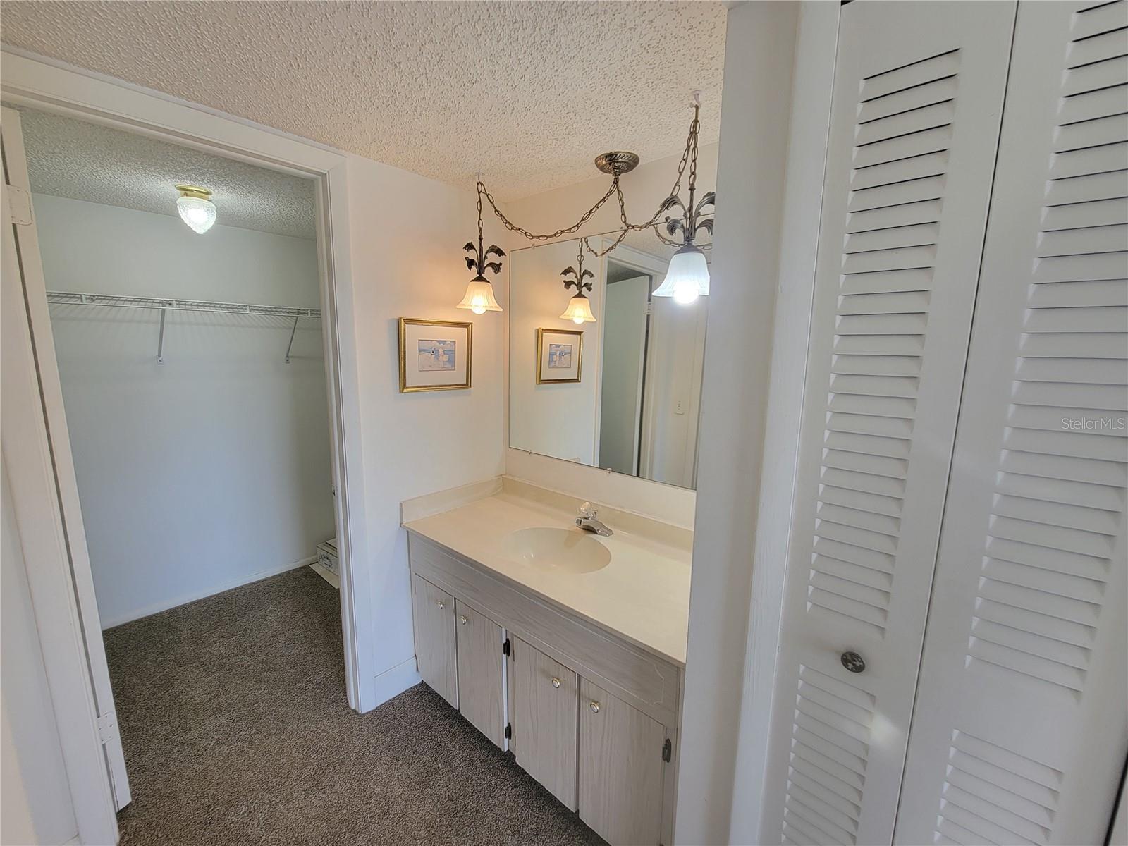 Image 22 of 34 For 7600 Sun Island Drive S 408