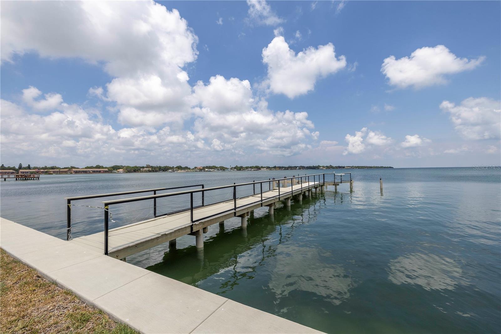 Image 45 of 75 For 7300 Sunshine Skyway Lane S 108