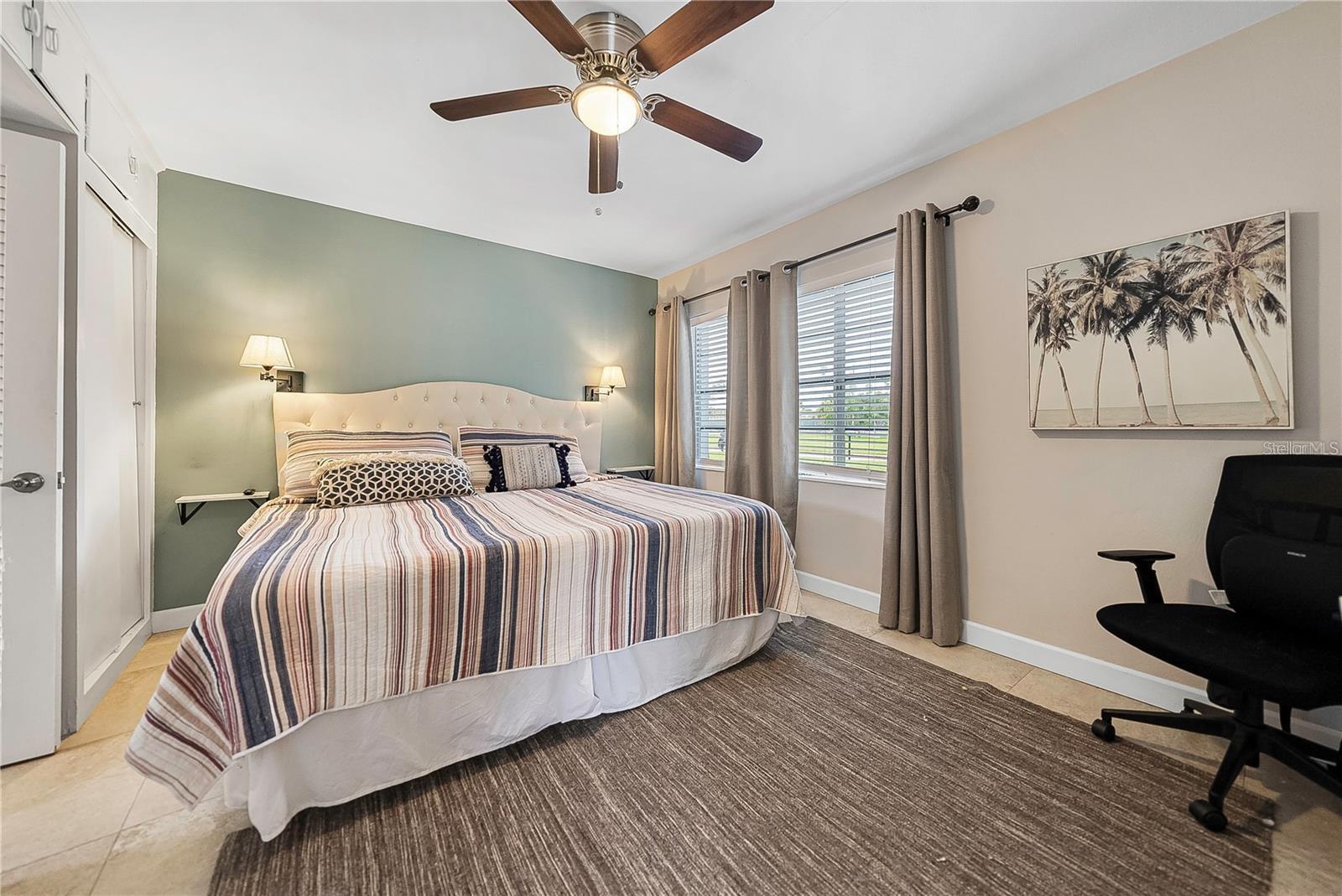Listing photo id 10 for 3219 De Bazan Avenue