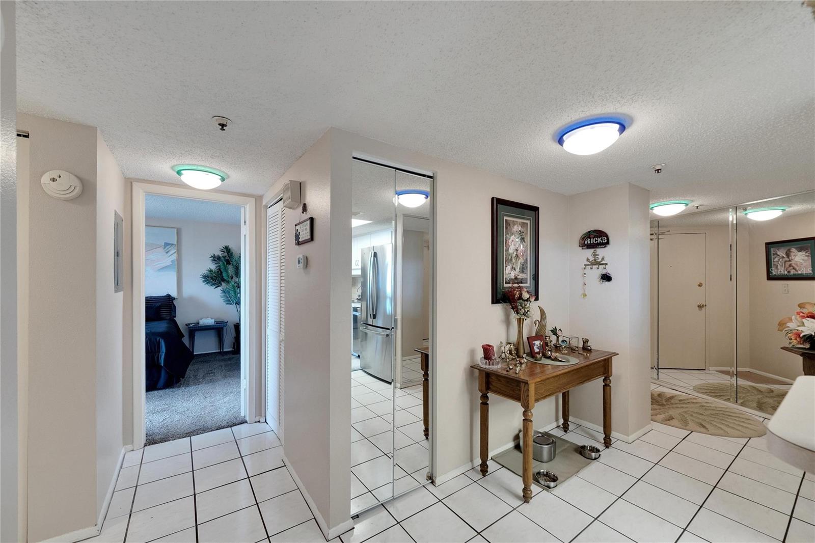 Image 7 of 65 For 7430 Sunshine Skyway Lane S 406