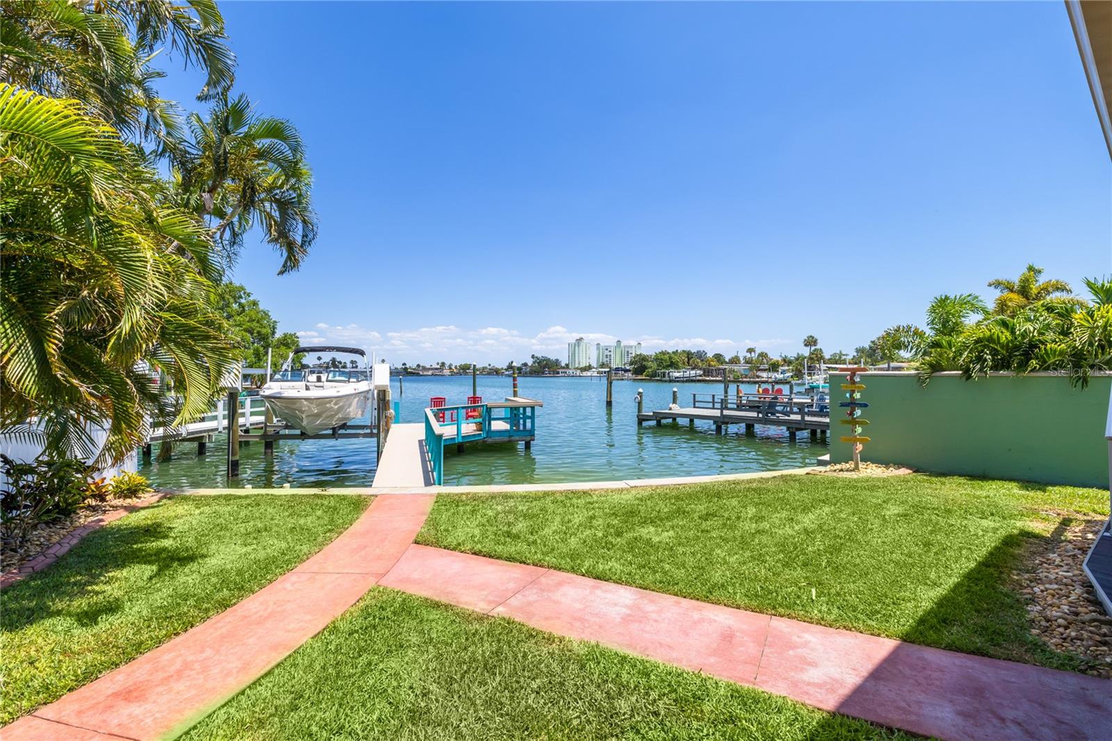 Image 38 of 70 For 7025 Boca Ciega Drive