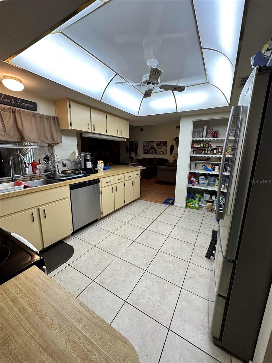 Listing photo id 22 for 7612 Valley Court