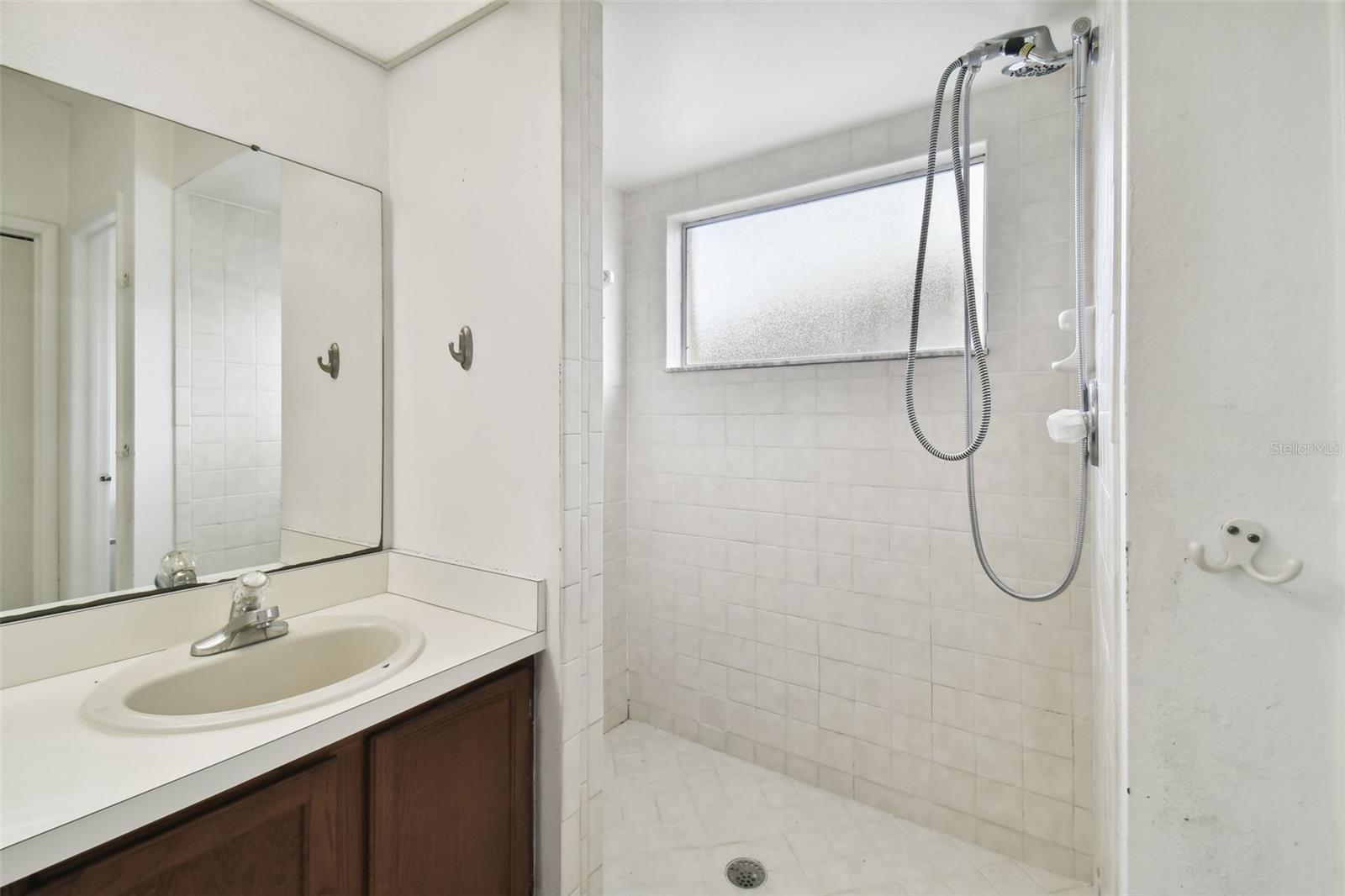 Listing photo id 24 for 1508 Vernon Court