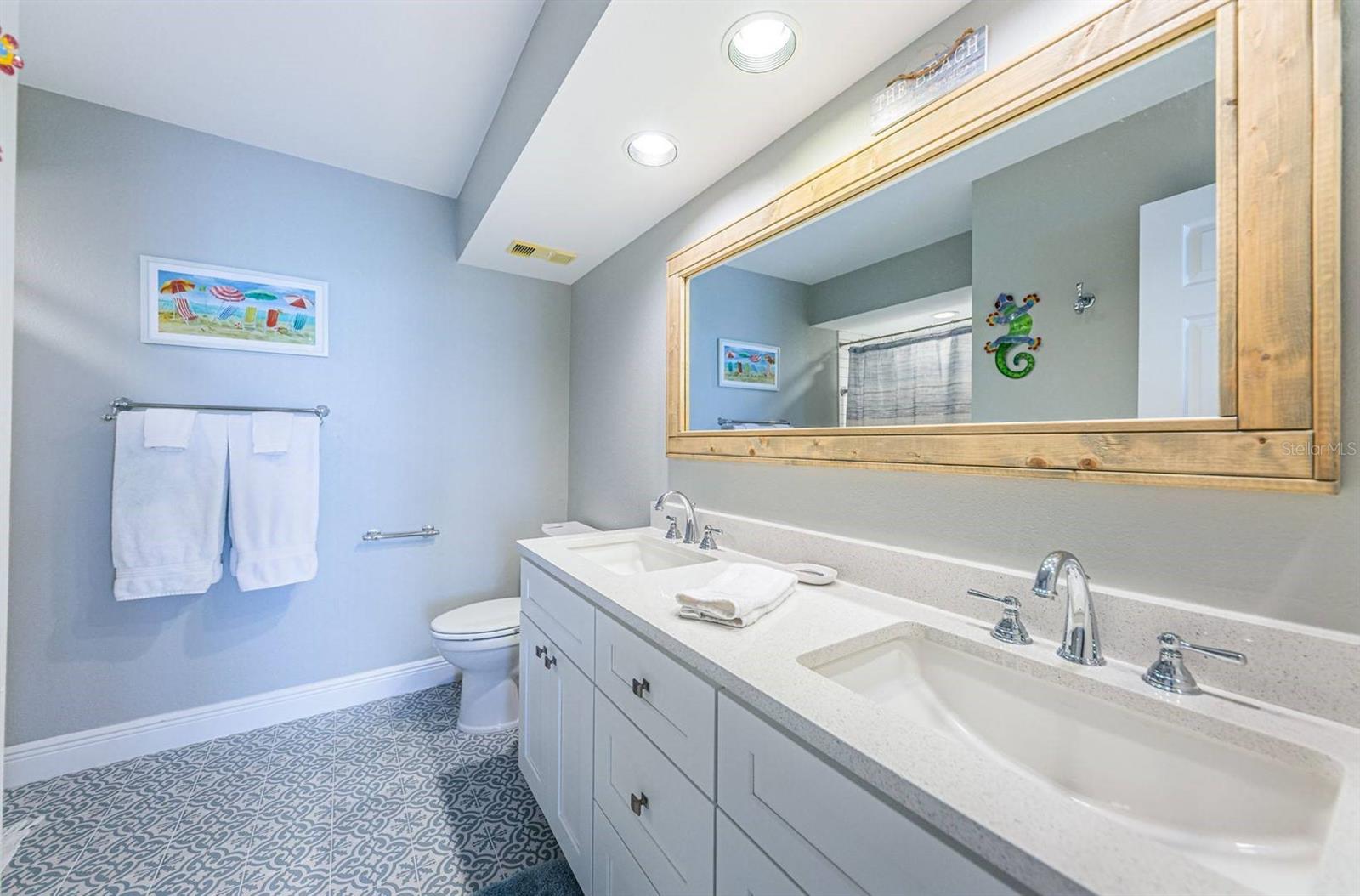 Image 19 of 27 For 5901 Bahia Del Mar Circle 518