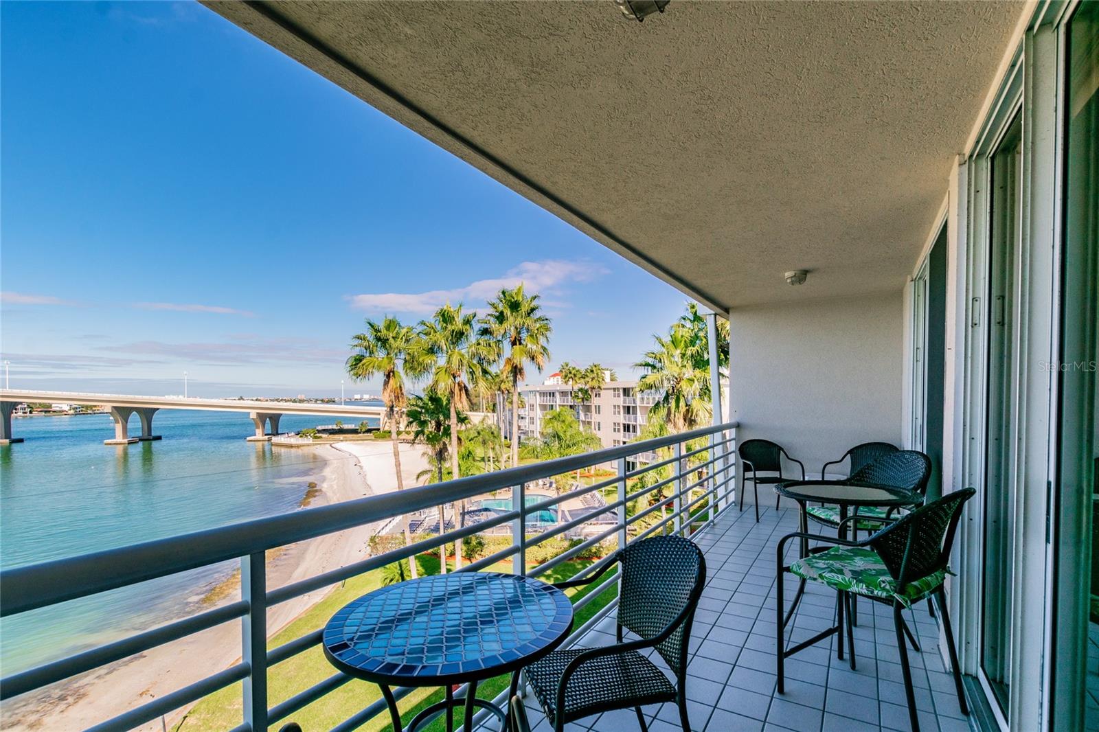 Image 22 of 27 For 5901 Bahia Del Mar Circle 518