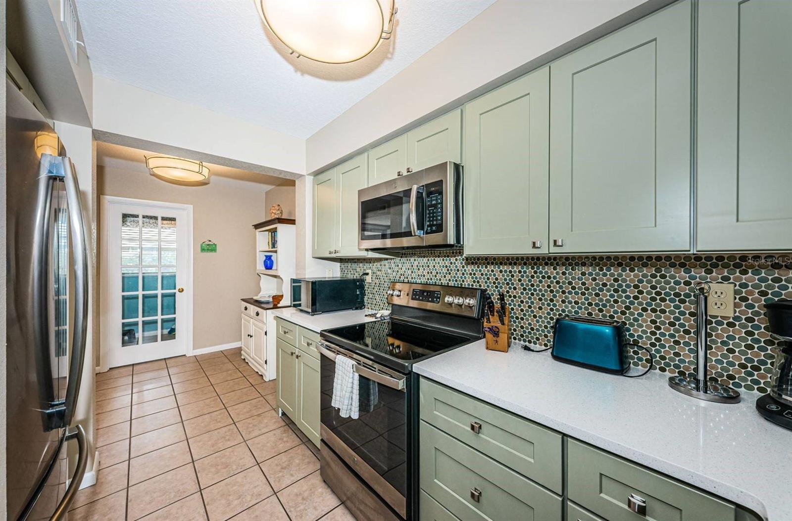Image 5 of 27 For 5901 Bahia Del Mar Circle 518