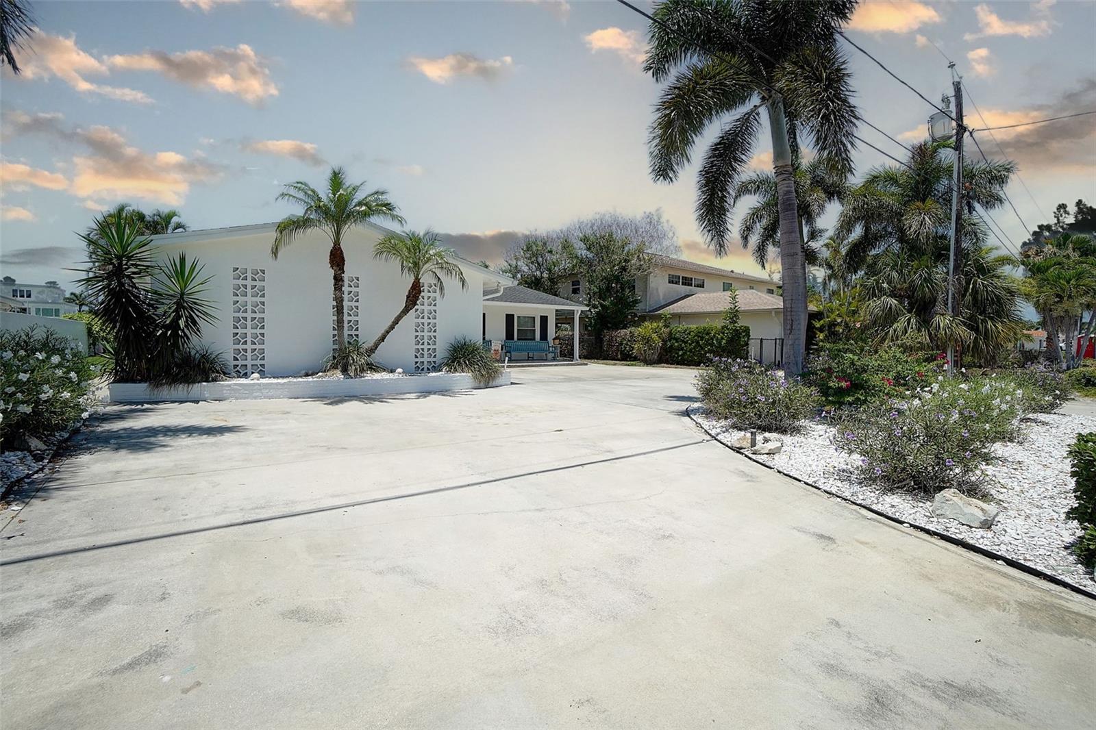 Details for 11300 7th Street E, TREASURE ISLAND, FL 33706