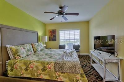 Listing photo id 23 for 399 2nd Street 7-716