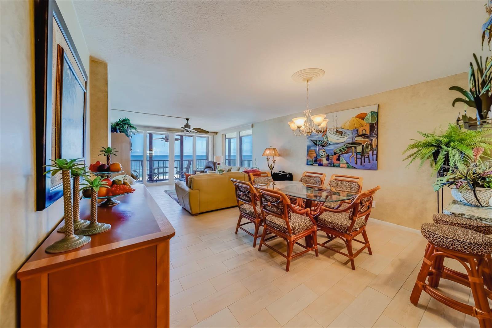 Image 8 of 67 For 17580 Gulf Boulevard 412