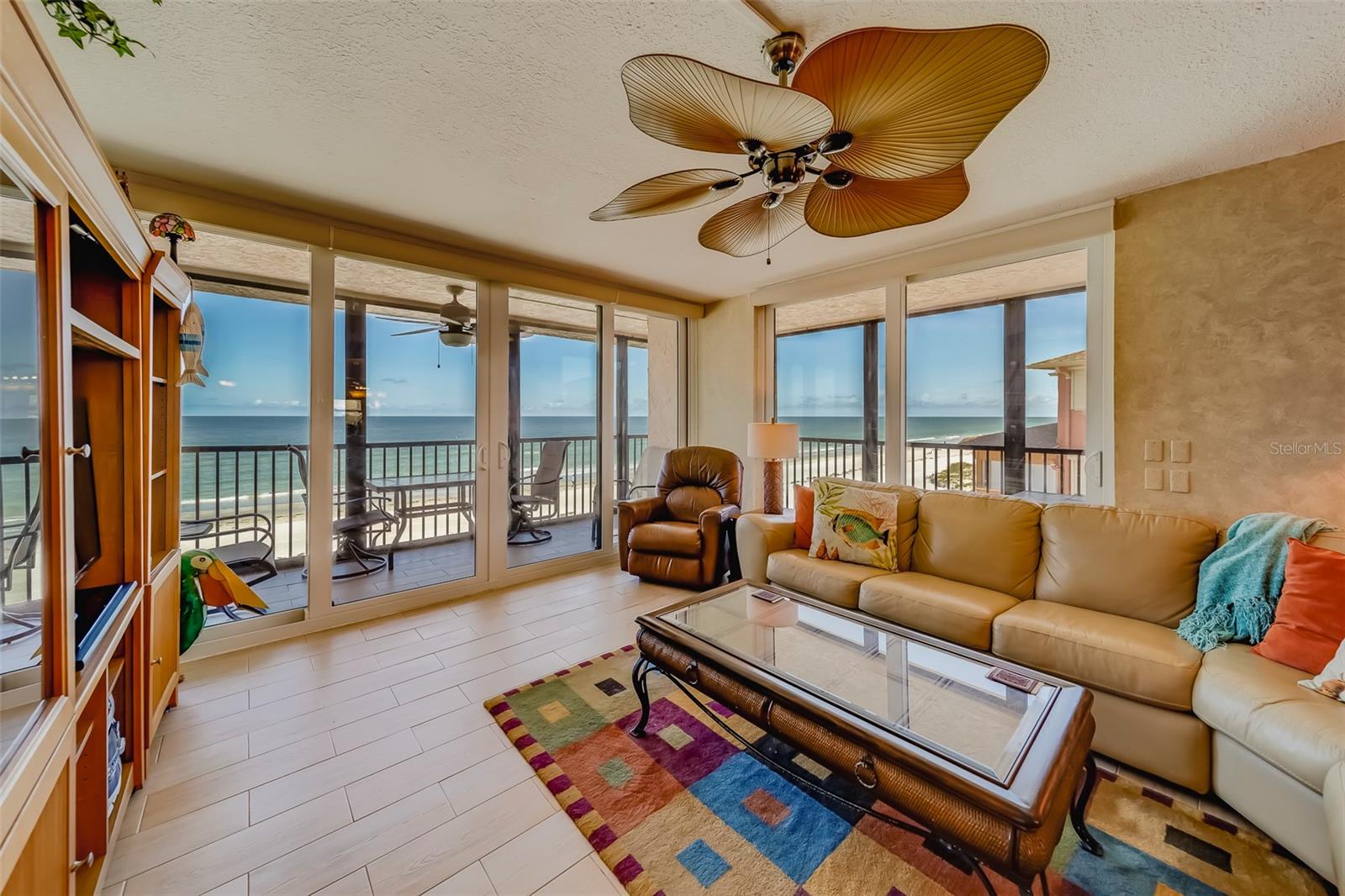 Image 9 of 67 For 17580 Gulf Boulevard 412