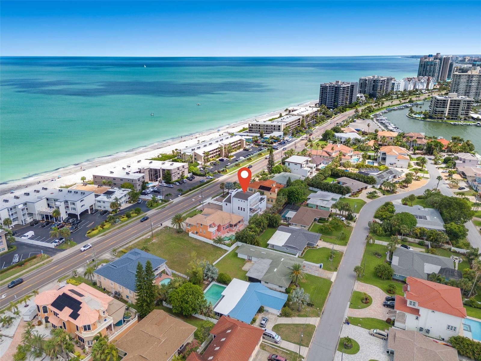 Listing photo id 63 for 3221 Gulf Boulevard