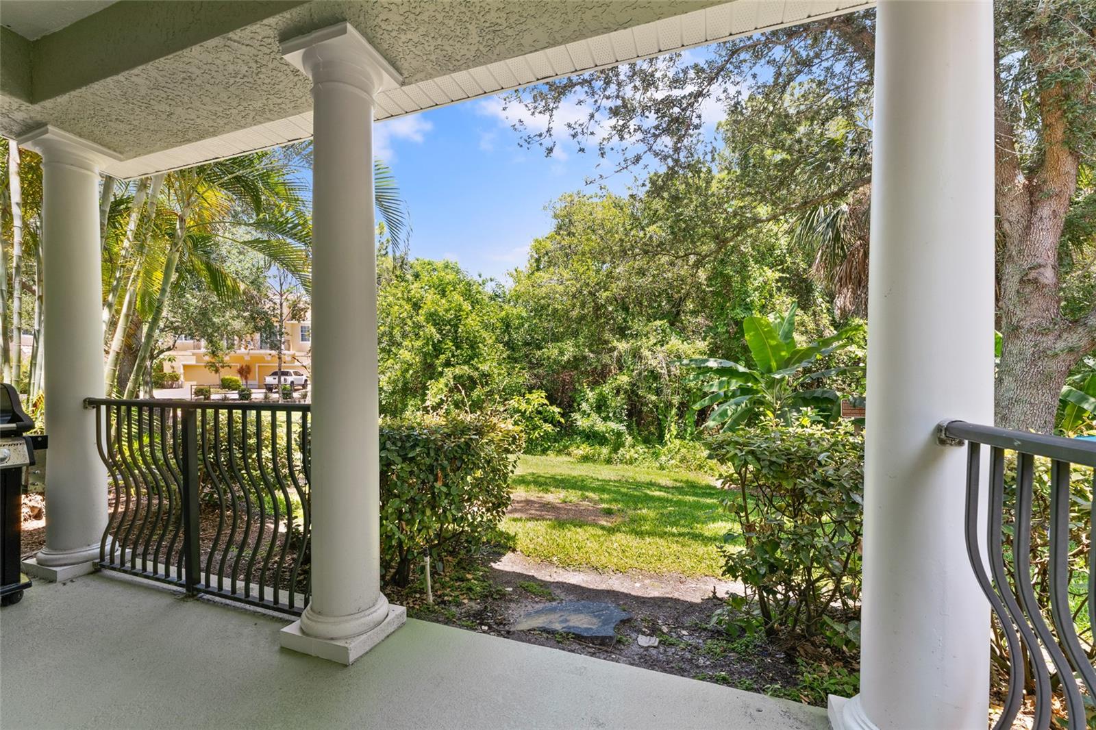 Listing photo id 35 for 168 Banyan Bay Drive