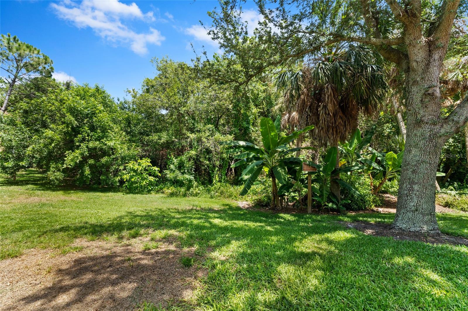 Listing photo id 40 for 168 Banyan Bay Drive