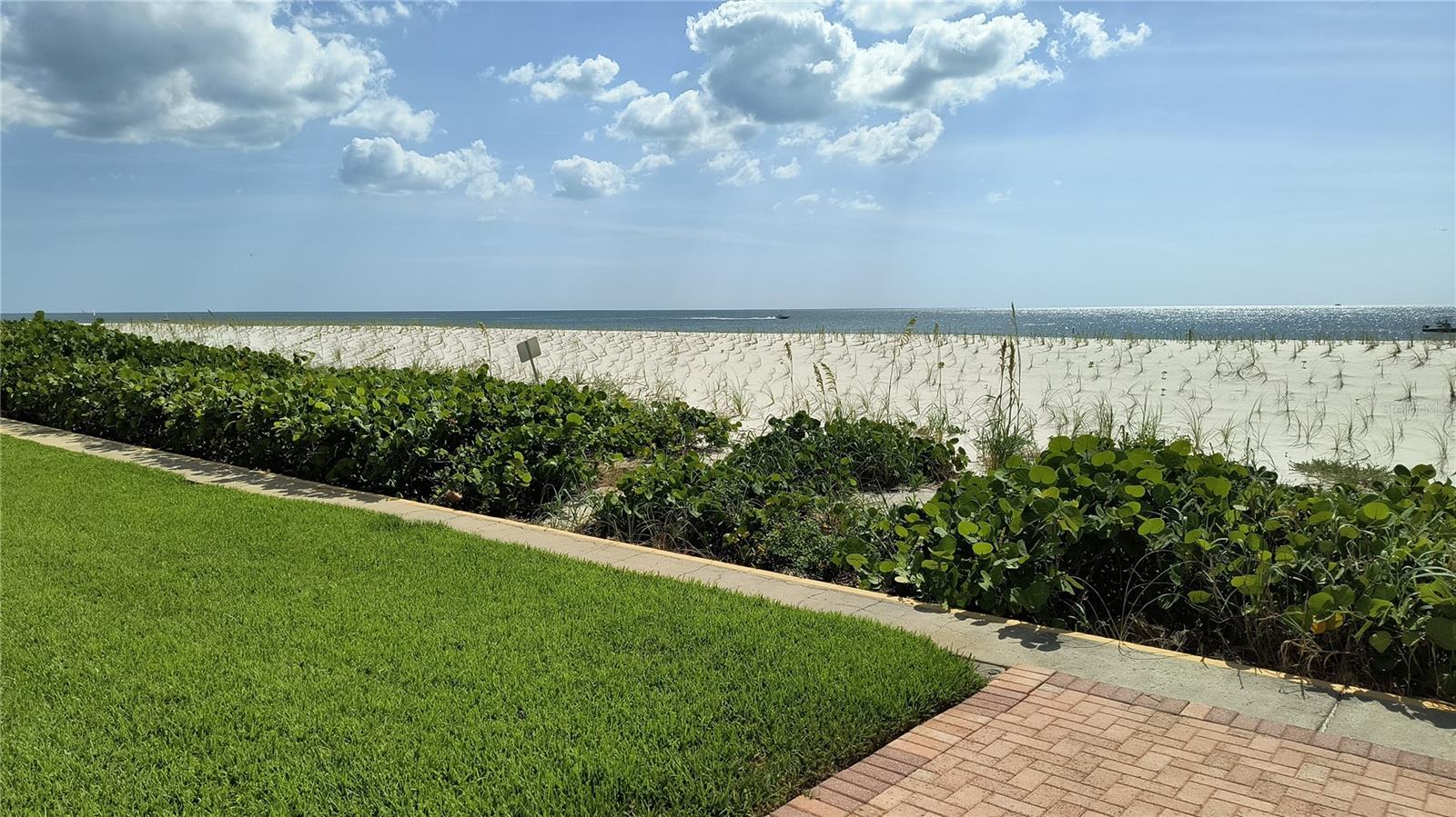 Image 6 of 32 For 2900 Gulf Boulevard 307