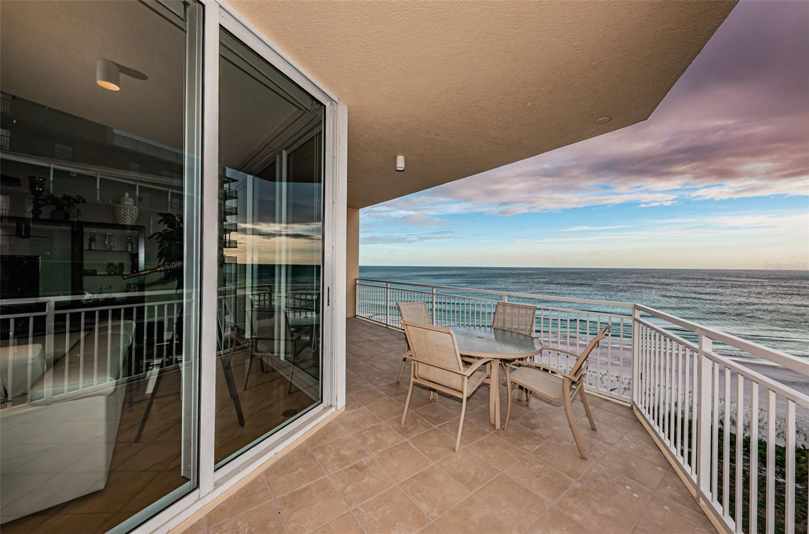 Image 11 of 47 For 15208 Gulf Boulevard 609