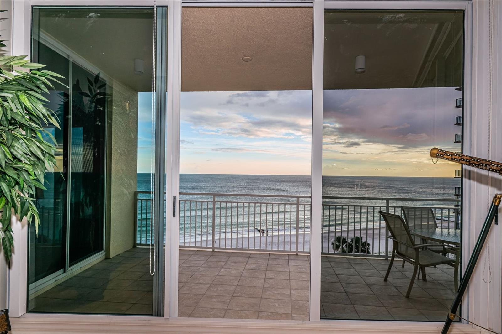 Image 13 of 47 For 15208 Gulf Boulevard 609