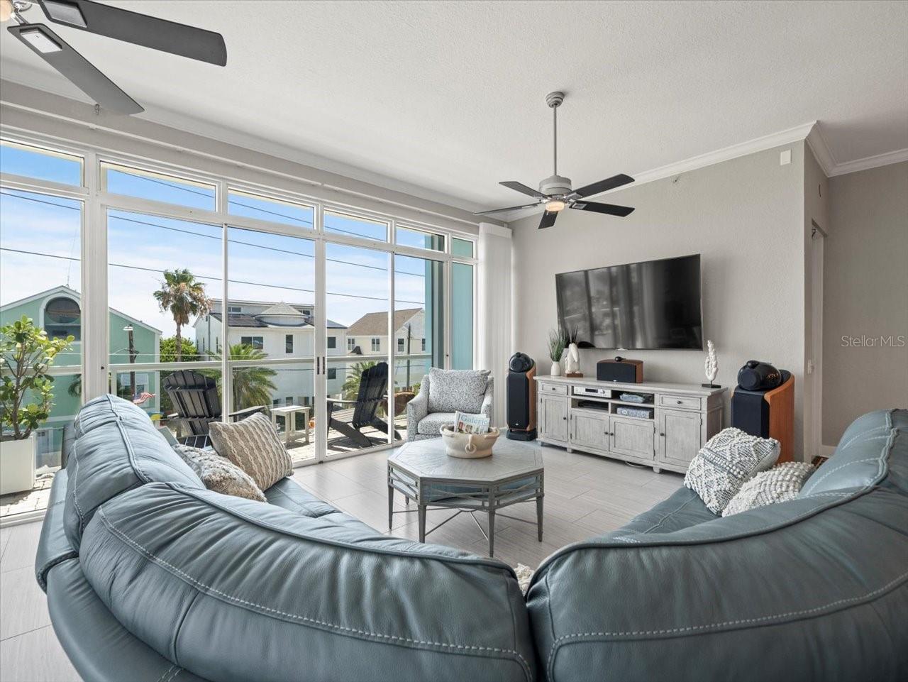 Listing photo id 20 for 8085 Gulf Boulevard 202