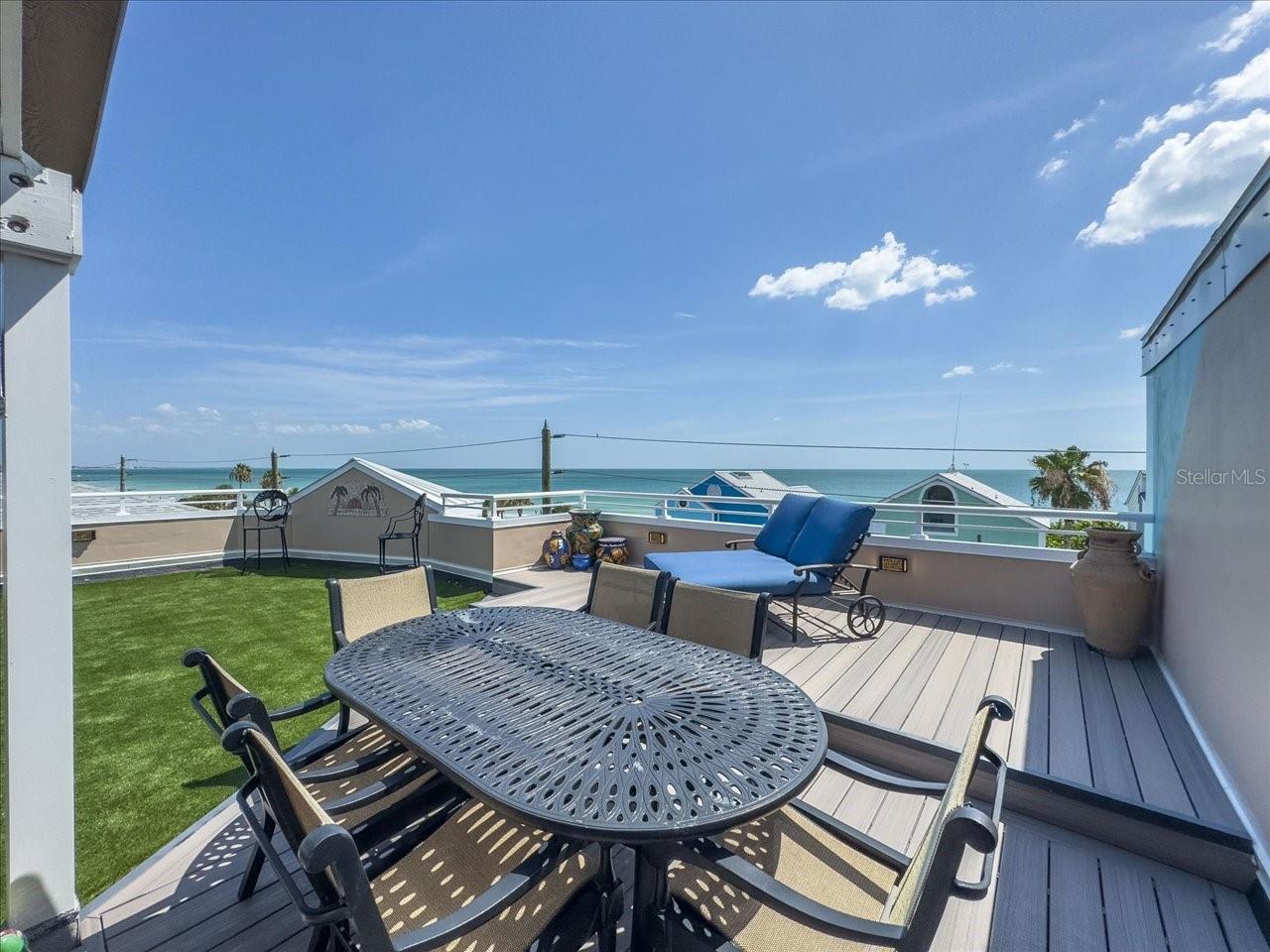 Listing photo id 59 for 8085 Gulf Boulevard 202